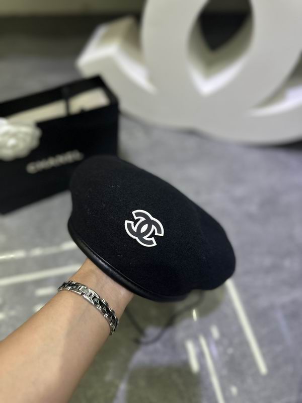 Chanel beret dx44